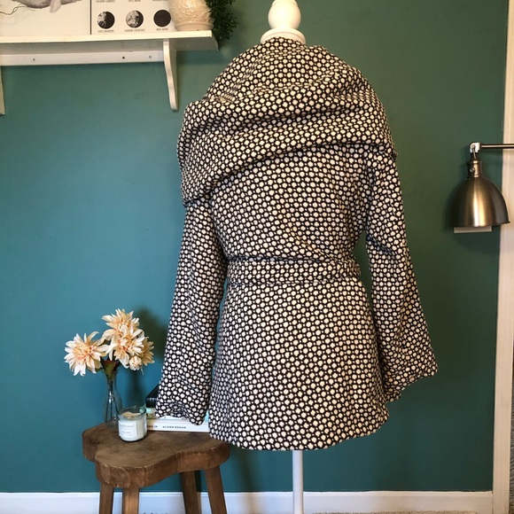 Geometric Pattern Coat - Picture 2 of 4